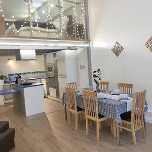 Centre Duplex 3rooms With Parking Apartment